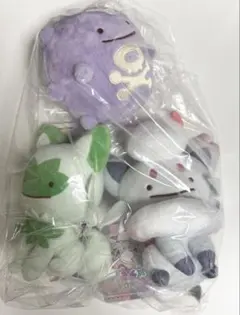 ぬいぐるみへんしん！メタモン3点セット ドガース ニャオハ