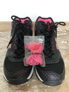 アウトドアシューズ スニーカー