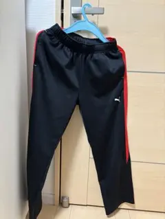 PUMA ジャージ 黒/赤 140