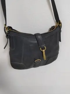 【3/13までお値下げ中】COACH　黒レザーショルダーバッグ ゴールド金具