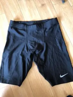 ナイキ　ドライフィット　スパッツ　黒　Ｓ