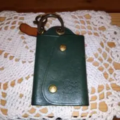 IL BISONTE 緑色レザーキーケース