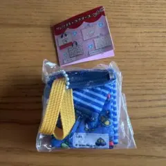 サンリオ　レトロレッスンバッグミニキーホルダー　ガチャガチャ