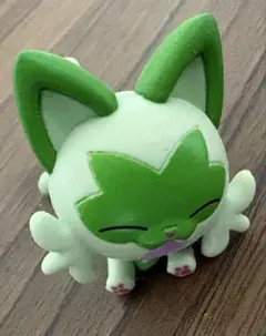 ポケモン　ニャオハ　フィギュア　ガチャガチャ