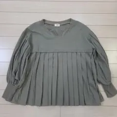 BEAMS HEART プリーツ切替 長袖カットソーのサムネイル