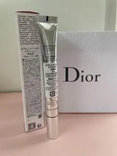 ディオール　カプチュールトータルヒアルショット15ml （サンプルおまけ付き）