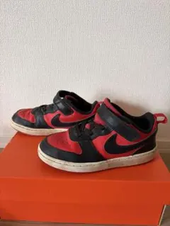 Nike 赤黒 スニーカー マジックテープ付き 16cm