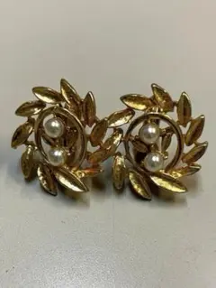 花形パール　ゴールドイヤリング