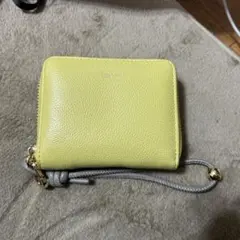 Beau’re イエロー レザー 二つ折り財布 ストラップ付き