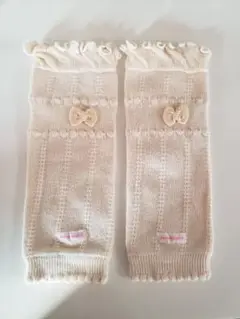 【未使用品】MIKI HOUSE　クリーム色 リボン付きレッグウォーマー　ベビー
