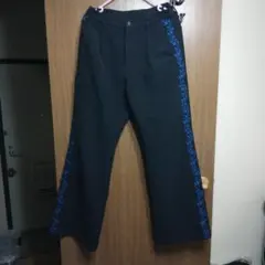 黒のフレアパンツ　ペルーシュのサムネイル