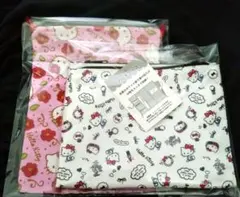 2015年2017年 キティマルチポーチカードケースとキティ和柄巾着