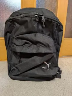 新品、未使用 PUMAブラック バックパック25Lのサムネイル