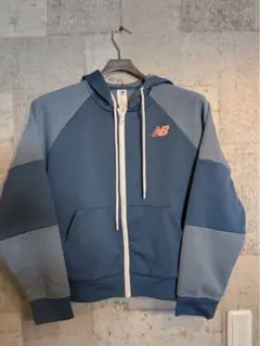 New Balance ネイビー フルジップフーディー