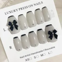 現品୨୧ちゅるんネイルチップ　韓国ワンホン　ライトグレー　シンプル　バレリーナ