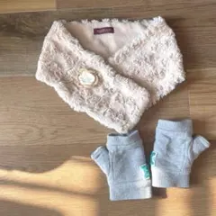 Hush Hush ベージュマフラーと手袋セット