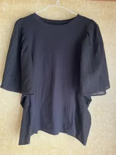 フレアスリーブ 黒 カットソー