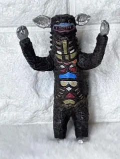 はしもとみお のウルトラ怪獣彫ってみた ゴモラ ウー ピグモン - メルカリ