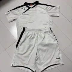 プーマ サッカーウェア