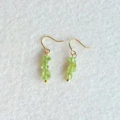 ♥️天然石♪ペリドットのスティックピアス♪　ハンドメイド