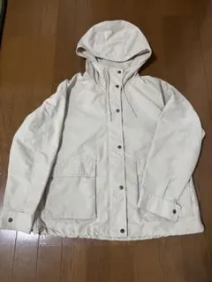 ユニクロ　フード付きマウンテンパーカー Sサイズ