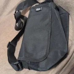 KOOTENAY LEISURE ブラック ショルダーバッグ
