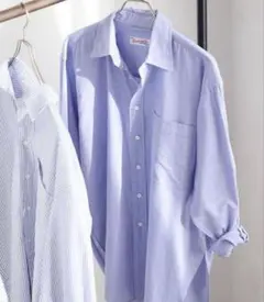 【美品】Spick&Span オックスルーズシャツ　サックスブルーのサムネイル