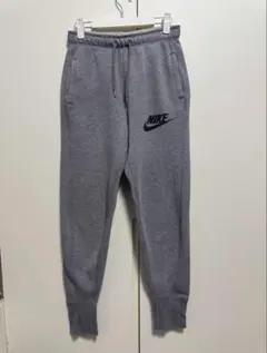 Nike グレー ジョガーパンツ