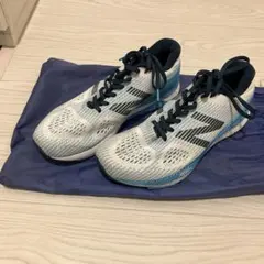 New Balance ランニングシューズ ホワイト/ブルー HANZO