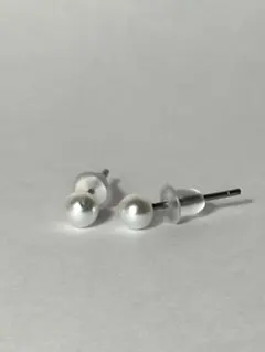 Lumen パール スタッドピアス 両耳用