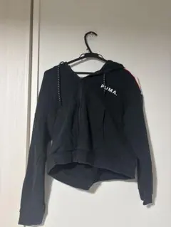 PUMA フード付きクロップドスウェット Mサイズ