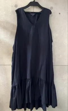 ★バナナリパブリック　ノースリーブワンピース　ワンピース　ブラック