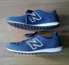 New Balance ネイビー スニーカー