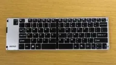 BUFFALO 折りたたみワイヤレスキーボード BSKBB15 ケース付き