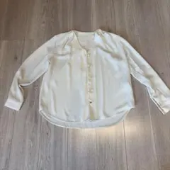 ROPE PICNIC❤︎アイボリー ボタン付き Vネック 長袖シャツ