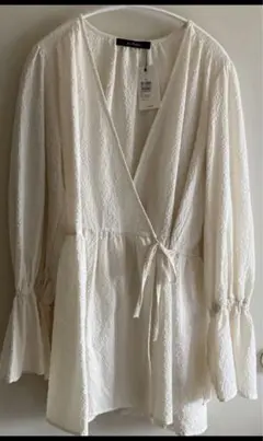 新品未使用　ダブルクローゼット　カシュクールブラウス