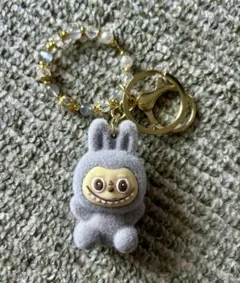 ラブブの天然石ラブラドライト付キーホルダー