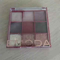 EMODA×JELLY ホリデーコスメセット アイシャドウパレットのサムネイル