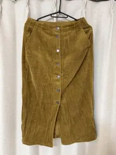 GU カーキ コーデュロイ ボタン付きスカート S
