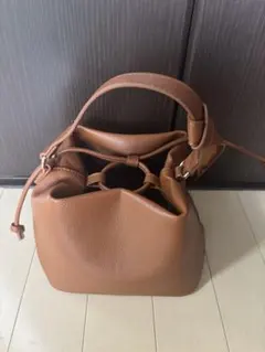 バッグ　ストラップ付　新品未使用