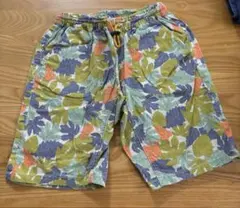 ブリーズ　リーフ柄　ストレッチハーフパンツ　130