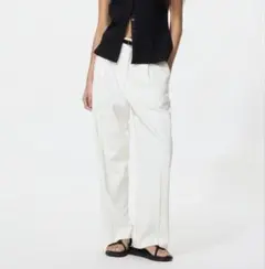 新品タグ付き　ユニクロ　タックワイドパンツ　00White XS