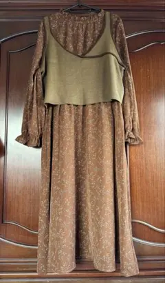 ベスト付花柄ワンピースアンサンブル