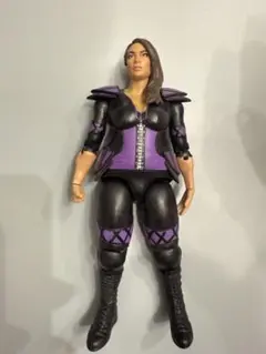 WWE 黒と紫のフィギュア