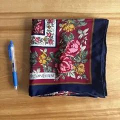 Yves Saint Laurent 花柄スカーフ