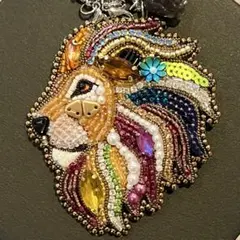新*か様 ビーズ刺繍ブローチ&チャーム♡ライオン♡ハンドメイド