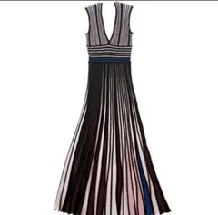 【美品】ZARA ザラ アンミカ着用 配色プリーツニットワンピース 美ライン