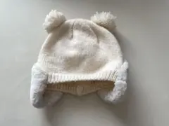 ポンポン付き耳付きニット帽子