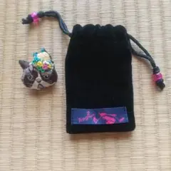 猫の刺繍ブローチ tamao