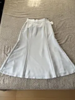 【新品未使用】フレアロングスカート ライトグレー〜4200円から値下げ中